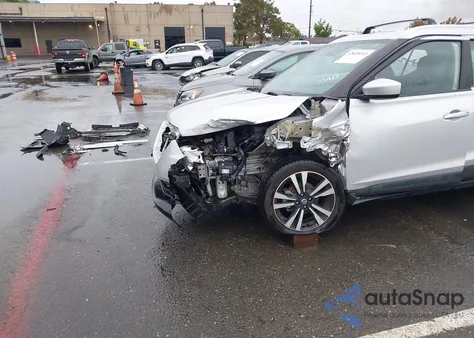 2019 Nissan Kicks Sv from USA, damaged, VIN 3N1CP5CU4KL510171